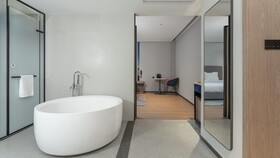 Holiday Inn Express Shangri La