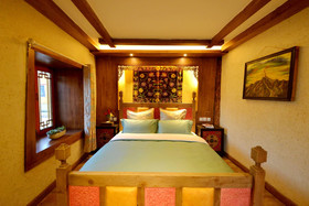 Kunlun Inn Shangri-La