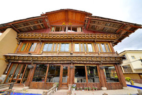 Kunlun Inn Shangri-La