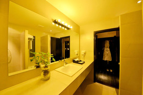 Kunlun Inn Shangri-La