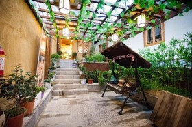 Shangri-La Gu Yue Boutique Guesthouse