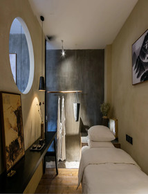 Shangri-la Karesansui Hotel