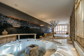 Shangri-la Karesansui Hotel