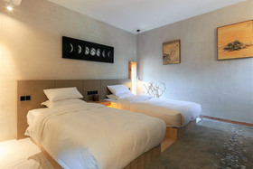 Shangri-la Karesansui Hotel