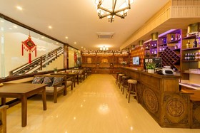 Shangri_La Lamtin Youth Hostel