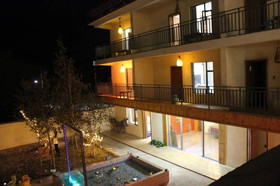 Shangri-La Youyou Inn