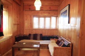 Shangri-la Zhengyi Homestay