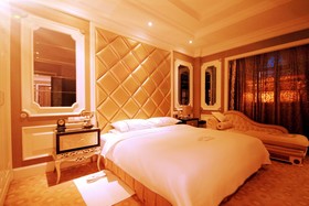 Royal International Hotel