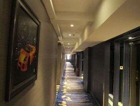 Super 8 by Wyndham Urumqi Renmin Dian Ying Yuan