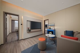 Holiday Inn Express Turpan Meishingtiancheng Food Street Branch