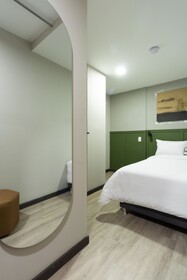 Bon 17 Hotel