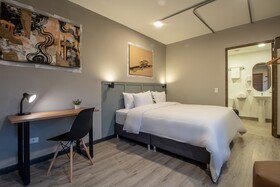 Bon 17 Hotel