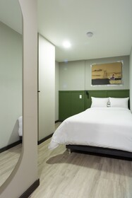 Bon 17 Hotel