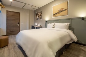 Bon 17 Hotel
