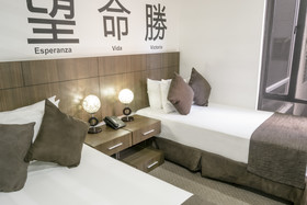 Hotel Regency Suites La Feria