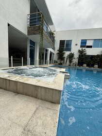 Malik Loto Hotel