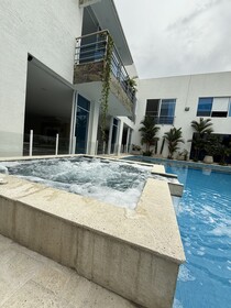 Malik Loto Hotel