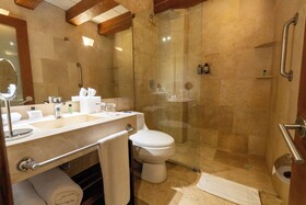 GHL Hotel Armería Real