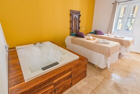 GHL Hotel Armería Real