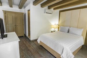 GHL Hotel Armería Real
