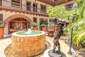 GHL Hotel Armería Real