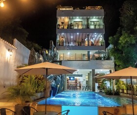 Honda Colonial Magdalena Resort