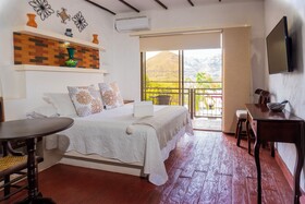 Honda Colonial Magdalena Resort