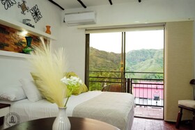 Honda Colonial Magdalena Resort