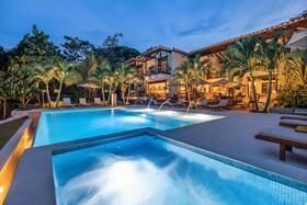 Casa Jacaranda Hotel Boutique