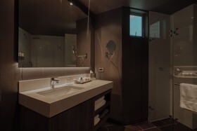 Binn Hotel