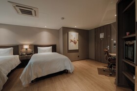 Binn Hotel