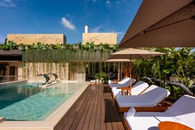 elcielo Hotel