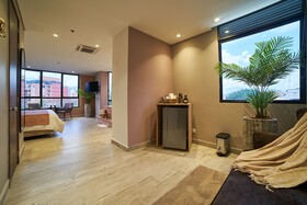 Eutopiq Hotel