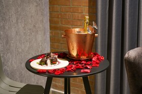 Eutopiq Hotel