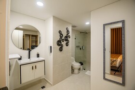 First Class Hotel