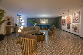 First Class Hotel