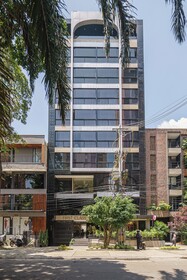 First Class Hotel