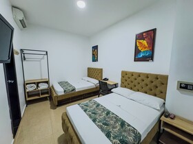 Hotel Central Plaza