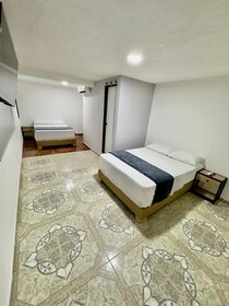 Hotel Estadio 80