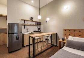 The Somos Flats Laureles