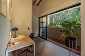 The Somos Flats Laureles