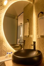 Kamaleb Farallones Hotel