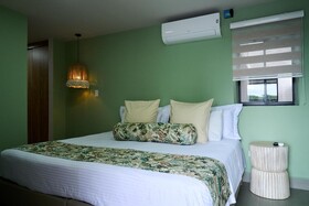 Kamaleb Farallones Hotel