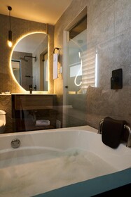 Kamaleb Farallones Hotel