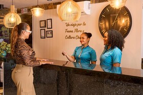 Kamaleb Farallones Hotel