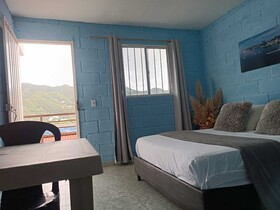 Taganga Tropical House