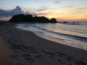 Buddha Hotel & Restaurant