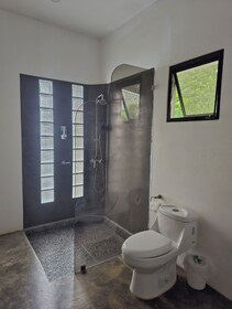 Buddha Hotel & Restaurant