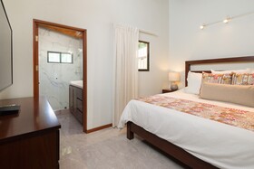 Casa Woodbine Beachfront House