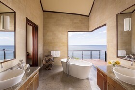 Four Seasons Resort Costa Rica at Peninsula Papagayo